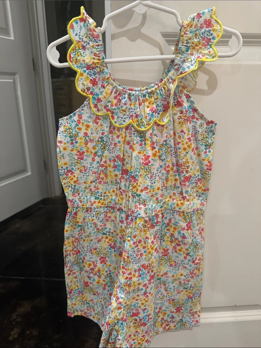 Bisby NWT size 6 Girls Floral Ruffle Romper in Yellow, Pink & Blue